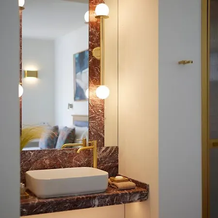 Orloff Legacy Hydra Aparthotel *